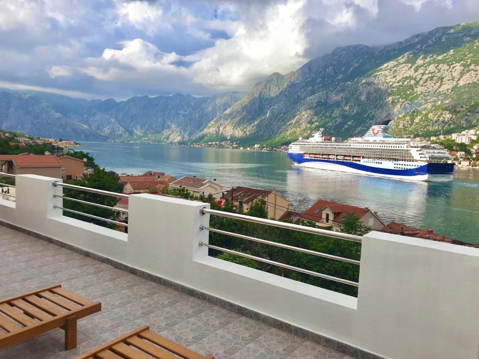 House With Big Terrace And Beautiful Sea View Villa Kotor Exterior photo